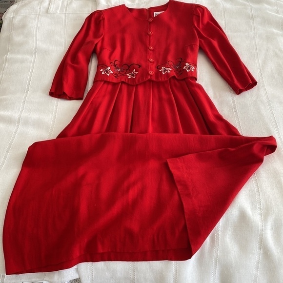 Vintage Peri Petites long red dress. - Picture 13 of 16